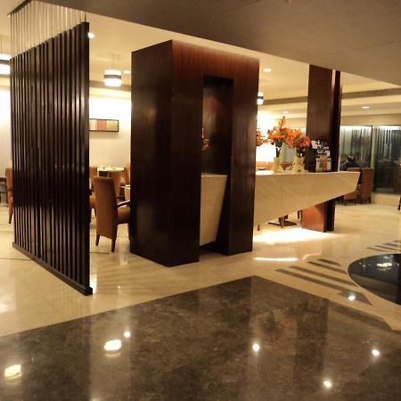 Muse Sarovar Portico Nehru Place Hotel New Delhi Exterior photo