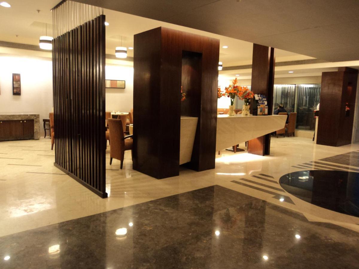 Muse Sarovar Portico Nehru Place Hotel New Delhi Exterior photo