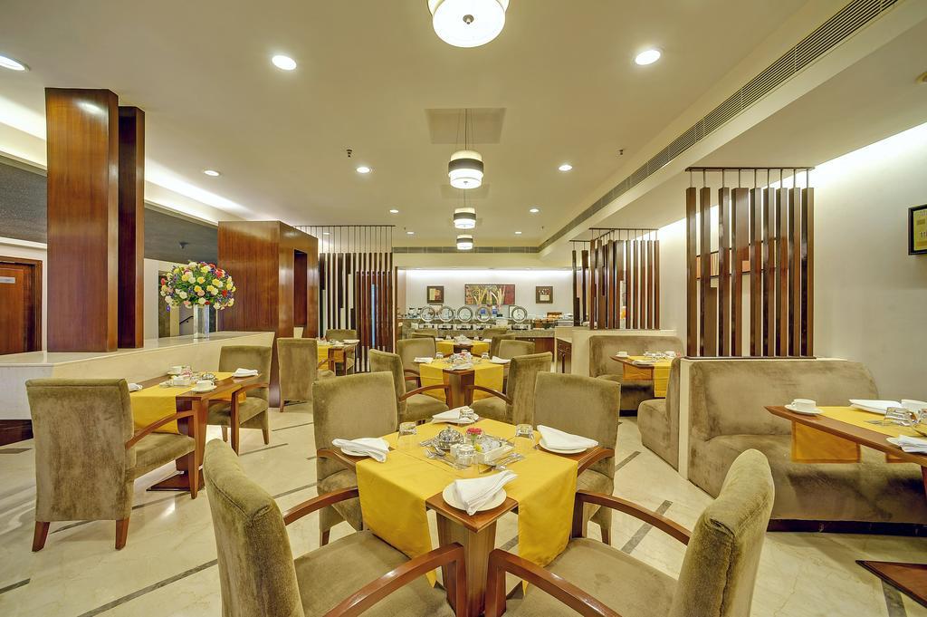 Muse Sarovar Portico Nehru Place Hotel New Delhi Exterior photo